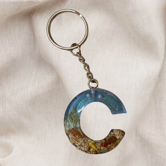 Handmade letter "C" Keychain - Picture 1 of 4